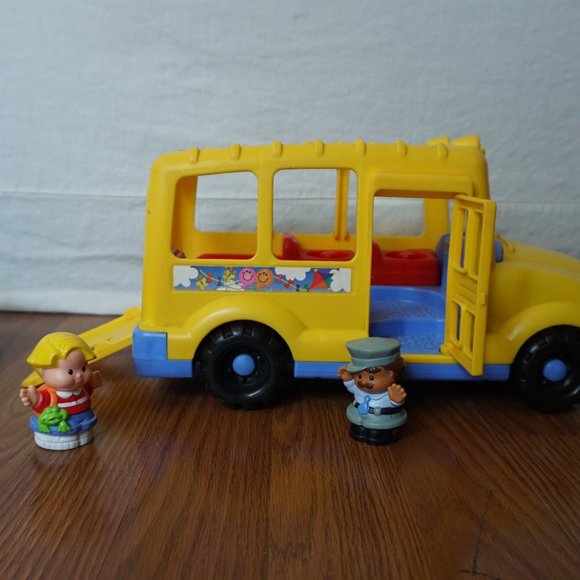 Fisher Price Little People School Bus - Picture 4 of 4
